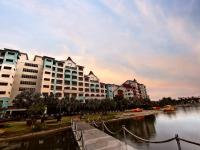 Marina Island Lumut HomeHotel - B&B Lumut