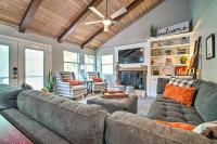 Cape Royale Cottage with Fire Pit and Water Views - B&B Coldspring