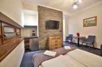 Camera Tripla Classic