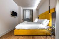 Deluxe Queen Suite