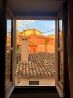 Casa Veronica - accogliente casa su due piani nel cuore del borgo - B&B Laconi