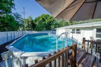 Porch by the Pool - B&B