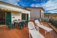 B&B Secchetto - La Terrazza a Seccheto Sul Mare - Bed and Breakfast Secchetto