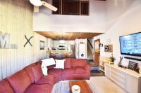 COZY Condo at Canyon Lodge! Sleeps 8, a walk to Canyon Lodge - Ferienwohnung Mammoth Lakes