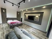 ЛЮКС академика сатпаева 47 - Bed and Breakfast Pavlodar