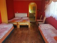 Quadruple Room with Private Bathroom