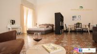 B&B Catane - Homes4Holidays - Teatro Massimo - Bed and Breakfast Catane