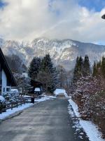 Charmantes Garten-Apartment: Erholung im Chiemgau - B&B Unterwössen