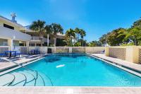 Come Stay Where the Dolphins Play! - B&B