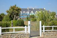 LocaLise - Maison E4 au Guilvinec - A 20m de la mer avec jardin et piscine - Tout à pied, plages, port, centre, commerces, marché - Wifi inclus - Linge de lit inclus - Animaux bienvenus - B&B Guilvinec