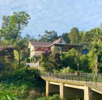 Flower Valley Plantation Homestay - B&B Munnar