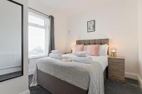 B&B Swansea - Caemawr Place - Stylish Home TV in Every Bedroom! - Bed and Breakfast Swansea