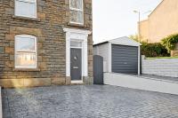 3 Baths - Off Road Parking - Garden - 4 Bed Home - B&B Swansea