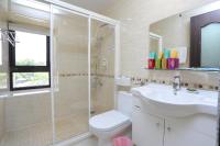 Quadruple Room with Mountain View