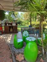 บ้านพักคุณยายเขียว - B&B Ban Yang Chum