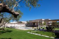Koin Villa Sunrise, with Heated Pool & Whirlpool - B&B Pérama