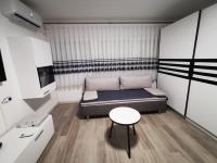 Ema Studio Apartman - B&B