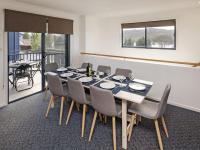 Silvertrees 5 - Central 3BR Townhouse l Lake Views l Spa Bath l BBQ l WiFi - B&B Jindabyne