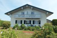 Haus Chiemseeblick - Bed and Breakfast