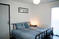 Zweibettzimmer mit Bad