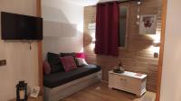 PARADISKI-BELLE PLAGNE, Altitude 2050m, APPART skis aux pieds 4 personnes - B&B