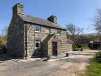 Bryn Y Bwyd Farm House - Bed and Breakfast