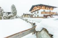 Apartment mit Balkon
