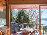 Grey Kangaroo - 2BR l Lake Front l Pet Friendly l Air-Con l BBQ l WiFi - B&B