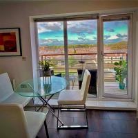 Chester City Centre Waterfront Apartment - B&B Chester