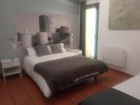 Driepersoonskamer met Badkamer