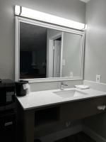 Kamer met 2 Queensize Bedden - Rookvrij