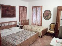 Habitación Triple con baño privado