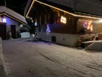 Chalet Le Slalom - Bed and Breakfast Arveyes