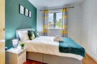 B&B Northampton - City Centre Apartment with Secure Parking by MBiZ - Bed and Breakfast Northampton