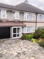 B&B Bexleyheath - Bexleyhealth Town Center 5 Bedroom Luxurious Home - Bed and Breakfast Bexleyheath