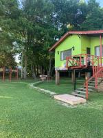 CABAÑAS EN EL DELTA CABAÑA FLOPPY y MORA - B&B Tigre