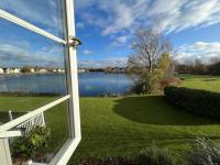 B&B South Cerney - Barnsley, Turret House Windrush Lake - Bed and Breakfast South Cerney