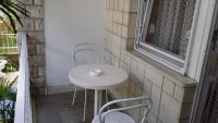 Studio mit Balkon und Meerblick.