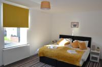 Modern 3 bed home, Free Parking, Free Netflix and WIFI - B&B Burnley