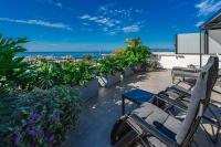 Laurel villa with heated pool - B&B