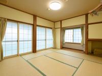 Triple Room with Shared Bathroom