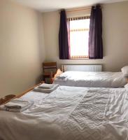 Central 2 Bed Apartment Above Great Derry Pub - Ferienwohnung