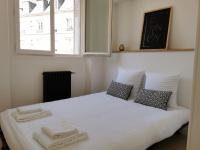 L'EMILIO - hypercentre, lumineux et vue Loire - B&B