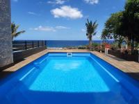 La Falaise Sea Front Villa - Bed and Breakfast Flic en Flac