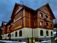 Apartamenty 4 i 45 w Willi Józefina - B&B Szklarska Poręba