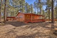 3-Cabin Pinetop Compound w/ Hot Tub & Yard - B&B Pinetop-Lakeside