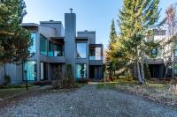 INITIAL - SOMMET - Mont-Sainte-Anne - B&B Beaupré