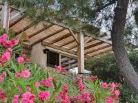 Les Lauriers Roses - Bed and Breakfast