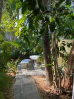 Alexander Palms Court - No Hidden Resort Fees! - B&B Key West