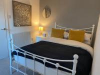 B&B Bridgend - Cosy 2 Bed Flat 1 in Bridgend - Bed and Breakfast Bridgend